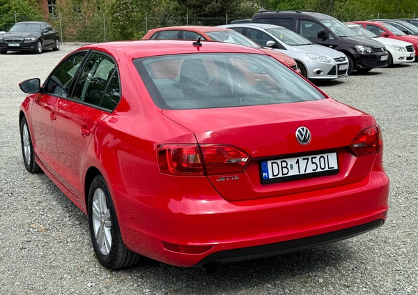 Volkswagen Jetta cena 24900 przebieg: 185000, rok produkcji 2011 z Kargowa małe 781